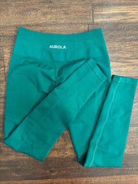 Aurora Intensify Golf green Leggings Seamless Scruch Booty